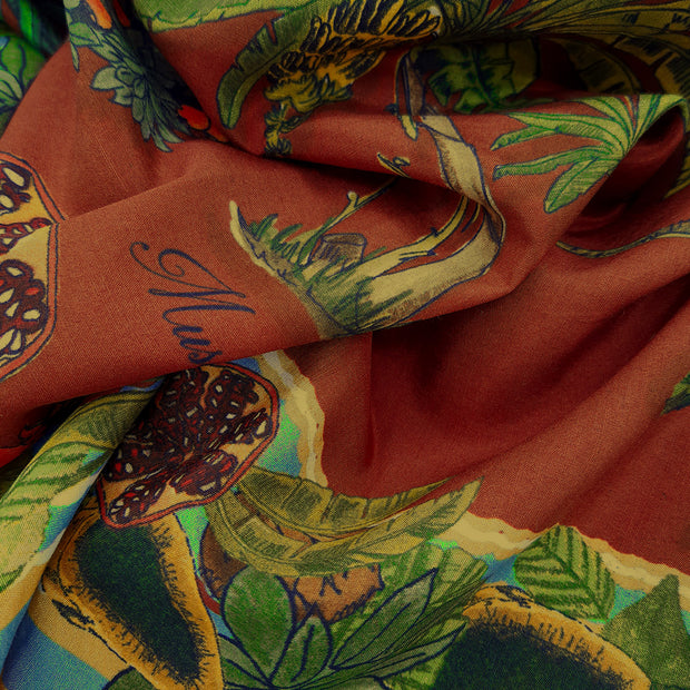 Bandana foulard con piante esotiche vintage su sfondo rosso