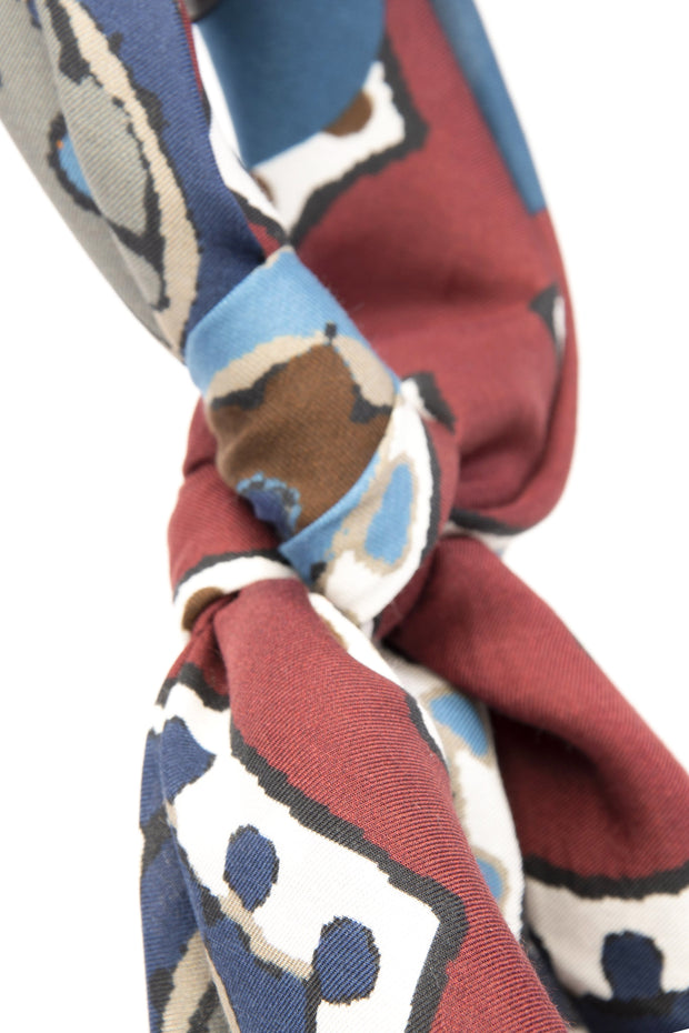 Bandana foulard rosso in soffice seta-cotone con stampa di medaglioni 