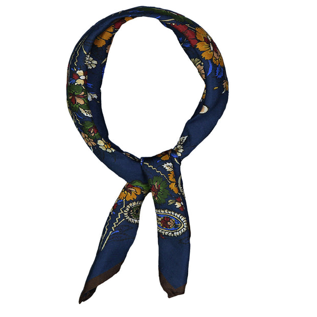 Bandana foulard blu con macro stampa floreale e paisley in seta 