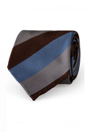 Cravatta in raso di seta con motivo regimental azzurro, marrone e grigio - Fumagalli 1891