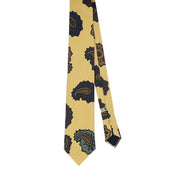 Cravatta gialla stampata in seta con macro paisley-  Fumagalli 1891