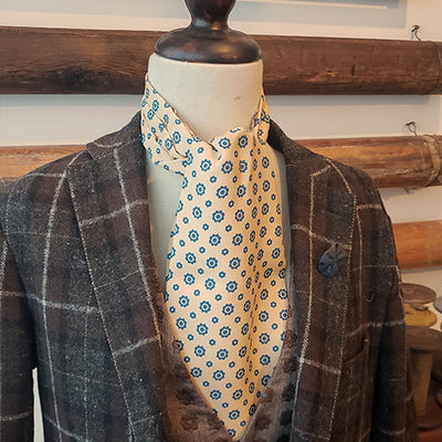 How to tie an Ascot: the best ways and moments to wear it