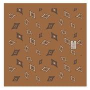 Fazzoletto in seta senape con disegno geometrico