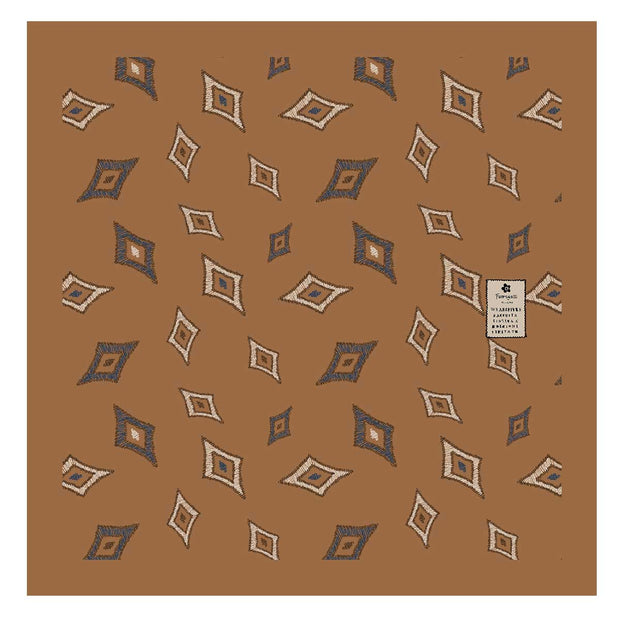 Fazzoletto in seta senape con disegno geometrico