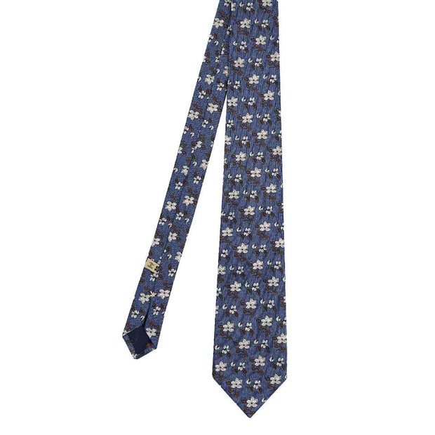 front view of a sartorial italian tie
