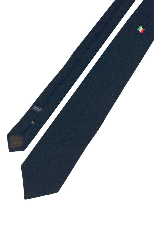 Cravatta grigia in seta lana con bandiera italiana