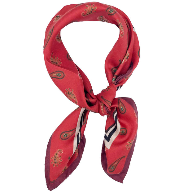 BANDANA ROSSA CON DESIGN STORICO