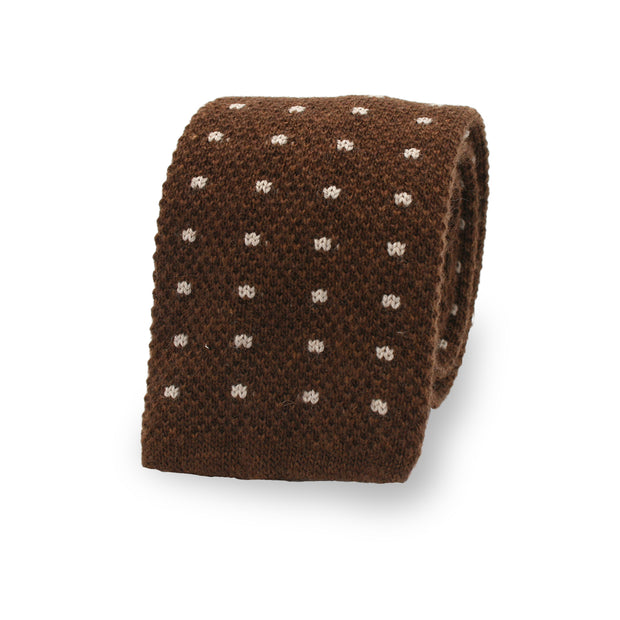 brown knitted tie