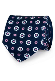 CRAVATTA DI PURA SETA FATTA A MANO STAMPATA CON Cravatta in twill di seta stampata con margherite blu, rosa e bianche - Fumagalli 1891 