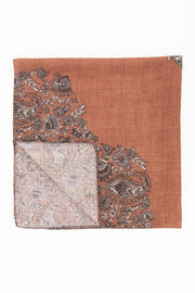 Bandana foulard rosso terracotta in lana con stampa di fiori e paisley 