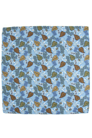 Bandana foulard azzurro con foglie stampate in pura seta e cotone 