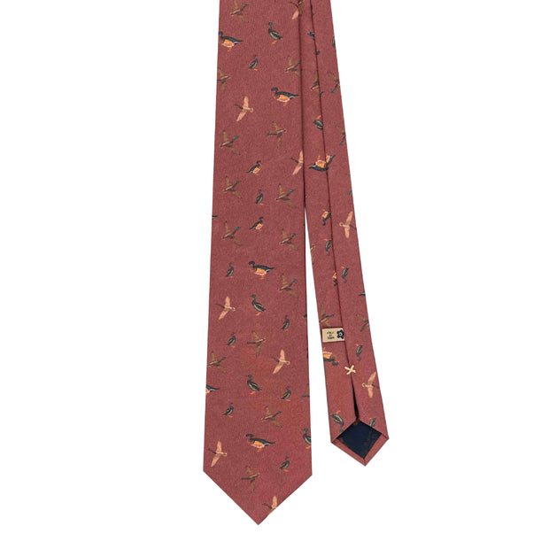 Cravatta in seta rossa stampata con uccelli e anatre - Fumagalli 1891