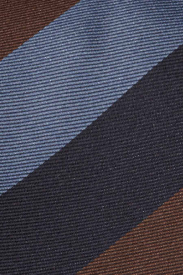 Cravatta in pura seta stampata con motivo a righe blu, azzurro e marrone - Fumagalli 1891