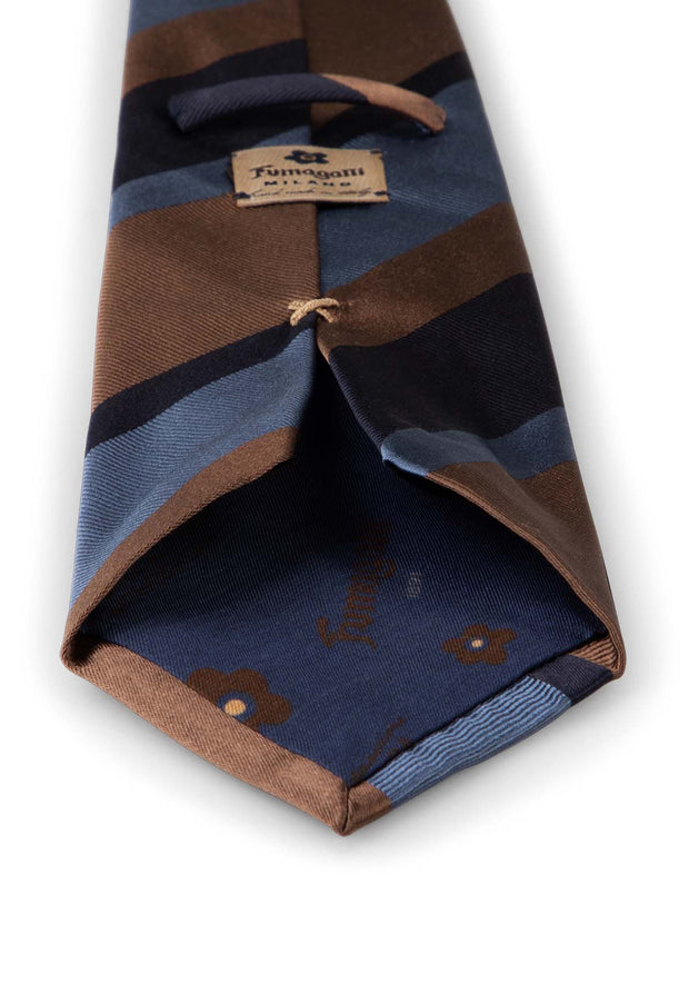 Cravatta regimental in seta a righe marroni, azzurre e blu - Fumagalli 1891