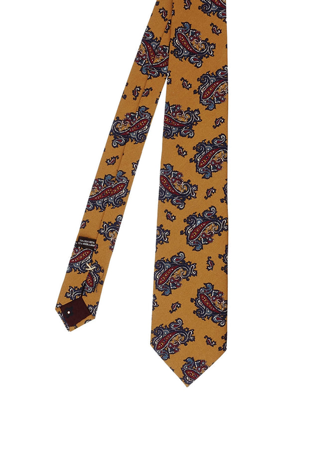 Cravatta stampata gialla con macro paisley di seta - Fumagalli 1891 